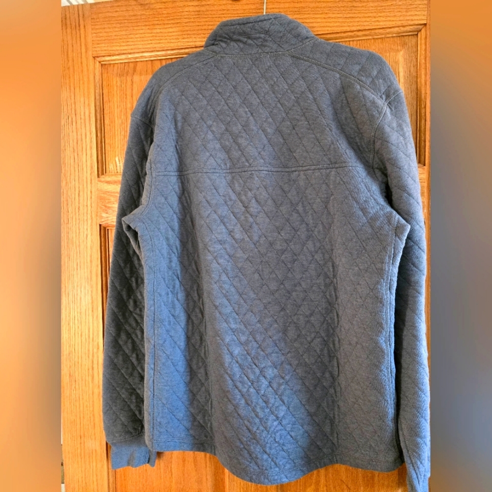 Quilted half-zip pullover - Picture 2 of 5
